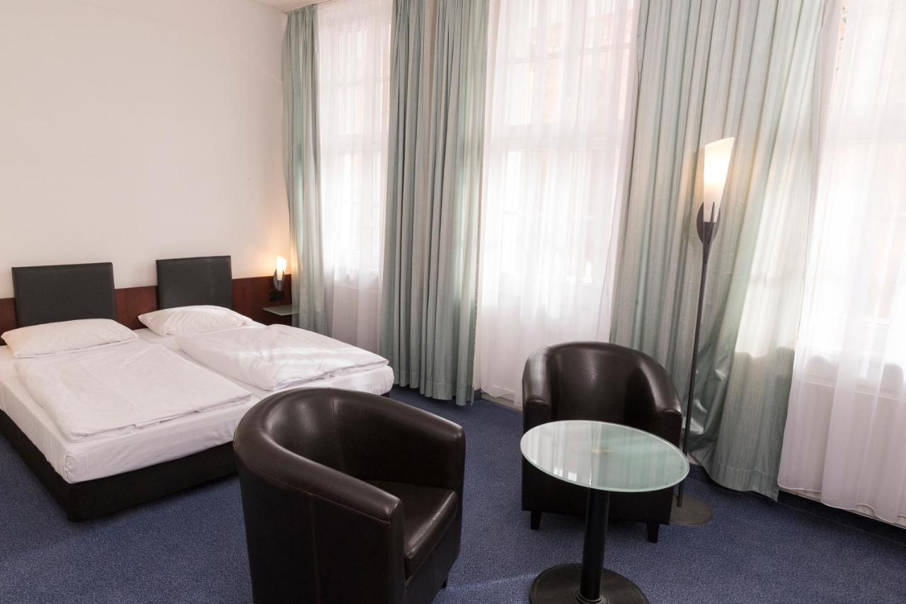Sweet Dream Hostel & Pension - Self Check-In Guestrow Exterior photo