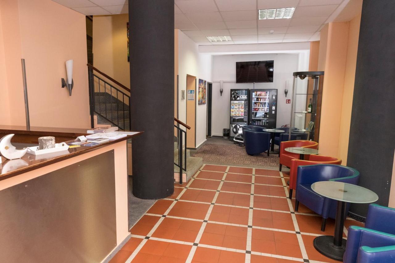 Sweet Dream Hostel & Pension - Self Check-In Guestrow Exterior photo